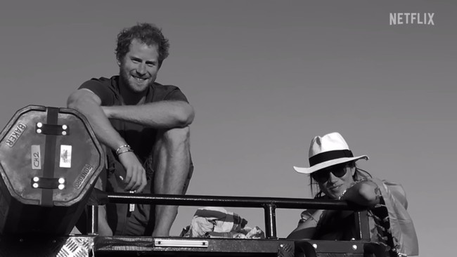 Hampir kebanyakan foto yang dibagi memperlihatkan keduanya sedang bersantai di alam terbuka. (Foto: Dok. Netflix)