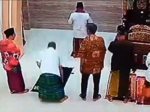4 Fakta Pria Pukul Imam Masjid Ternyata Diduga Gangguan Jiwa