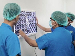 Bamsoet Apresiasi GERAK BS Operasi Bayi Hydrocephalus di Cianjur