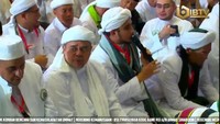 Habib Rizieq dan Massa Reuni 212 Salat Subuh Berjemaah di Masjid At-Tin