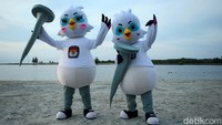 Maskot tersebut memiliki simbol surat suara dan alat coblos. Foto: Rifkianto Nugroho