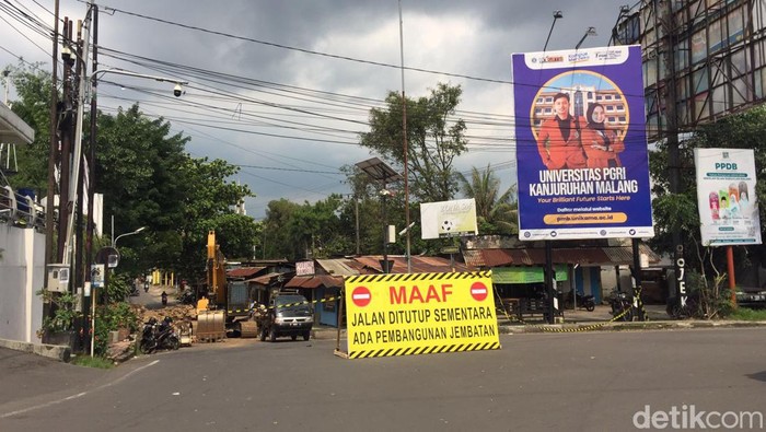 Jembatan Sudimoro Malang ditutup
