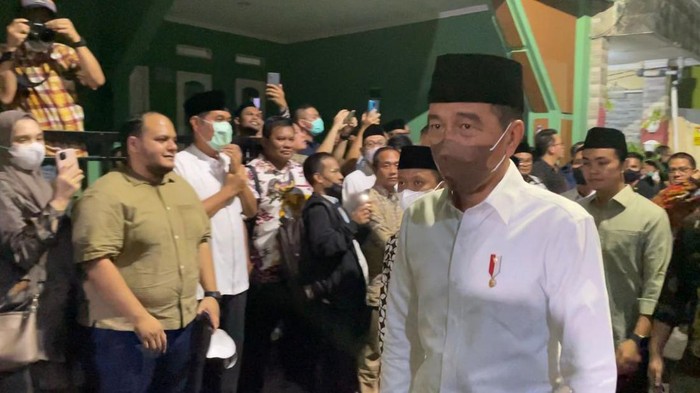 Jokowi Takziah ke Rumah Duka Ferry Mursyidan Baldan (Silvia/detikcom)