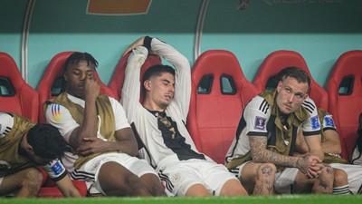 Kai Havertz Rebutan Bola, Tutupi Muka, Saat Kans Lolos Jerman Sirna