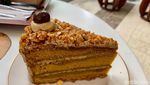 Slurrp! Nikmatnya Madeleine Koffie dan Roti Kaya di Kafe 150 Tahun
