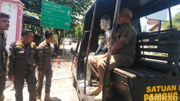manusia silver di banyuwangi