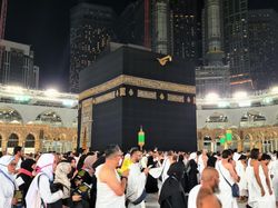 Doa Pulang Umroh untuk Tamu Lengkap Bacaan Arab, Latin dan Terjemah