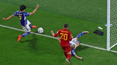 Lihat Lagi Gol Kontroversial Jepang ke Gawang Spanyol