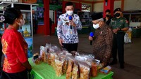 Berbagai upaya dalam mengembangkan potensi wisata terus dilakukan oleh Pemerintah Daerah (Pemda) Kaimana. Hal ini pun diungkapkan oleh Bupati Kaimana Freddy Thie saat menerima kunjungan dan audiensi Wakil Presiden Republik Indonesia (Wapres RI) KH. Maruf Amin bersama Pj. Gubernur dan Bupati/Walikota se-Papua Barat di Hotel Kaimana Beach.