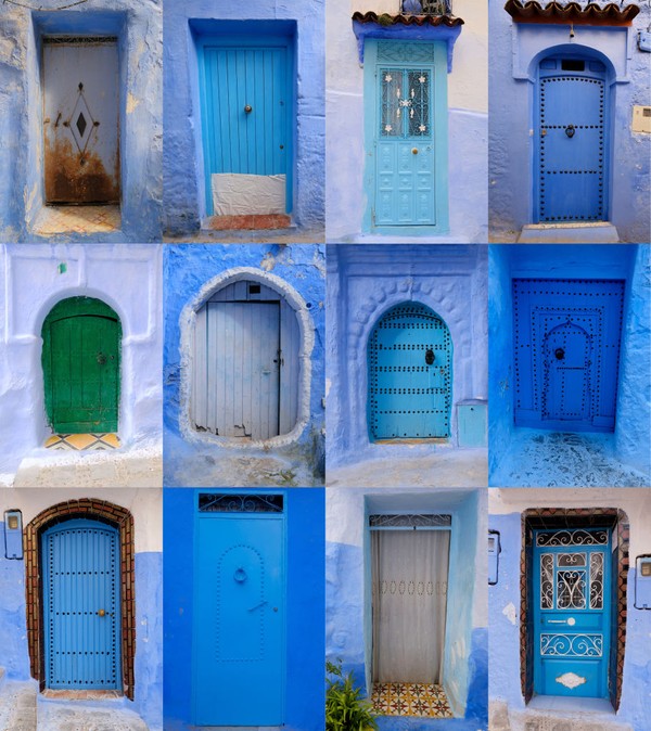 Teori lainnya mengatakan bahwa kaum Yahudi-lah yang memperkenalkan warna biru ke kota ini. Sementara menurut penduduk lokal, warna biru yang digunakan di kota mereka sangat ampuh untuk mengusir nyamuk. (Yuriko Nakao/Getty Images)