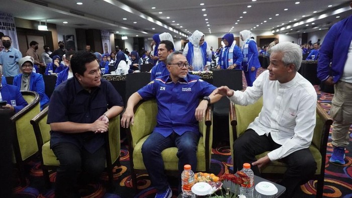 Ketua Umum PAN Zulkifli Hasan menerima aspirasi DPW PAN Jateng untuk mencalonkan Ganjar Pranowo sebagai capres PAN 2024 lewat Koalisi Indonesia Bersatu.