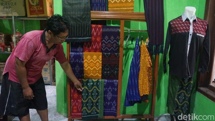 perajin tenun ikat mojokerto