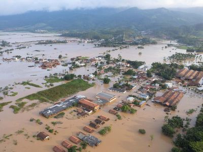 Lolos 16 Besar Piala Dunia, Brasil Justru Dilanda Banjir