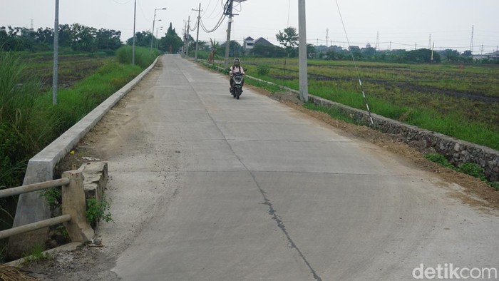 Proyek pelebaran jalan di Mojokerto yang tuntas tahun ini