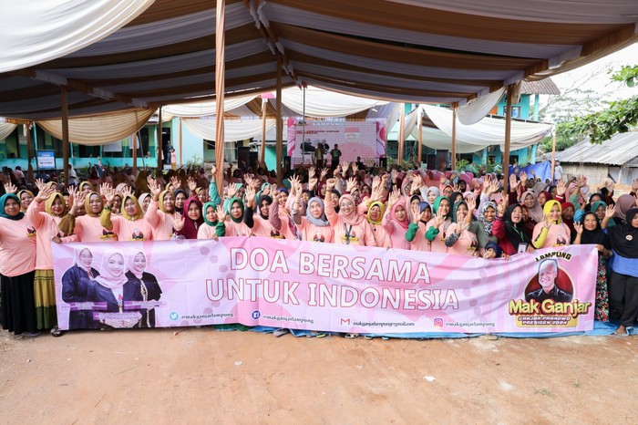 Relawan Mak Ganjar Lampung