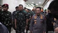 Yudo datang dengan didampingi oleh Kapolri Jenderal Listiyo Sigit Prabowo, Kepala Staf Angkatan Darat (KSAD) Jenderal Dudung Abdurachman, Kepala Staf Angkatan Udara (KSAU) Marsekal Fadjar Prasetyo dan juga jajaran Perwira dari Mabes TNI.