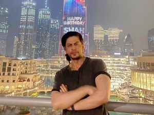 Kisah Shah Rukh Khan saat Organ Intim Diakupuntur