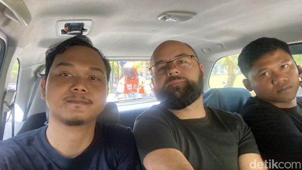 Potret 2 Buron Interpol Ditangkap Usai Bikin Jaringan Bisnis di Bali