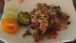 Aromatik! Di Resto Ini Ada 20 Menu Serba Kecombrang yang Nikmat