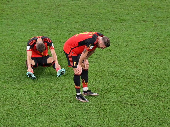 DOHA, QATAR - DECEMBER 01: Toby Alderweireld of Belgium looks dejected after their sides' elimination from the tournament during the FIFA World Cup Qatar 2022 Group F match between Croatia and Belgium at Ahmad Bin Ali Stadium on December 01, 2022 in Doha, Qatar. (Photo by Justin Setterfield/Getty Images)