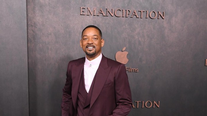 LOS ANGELES, CALIFORNIA - NOVEMBER 30: Will Smitharrives at the Apple Original Films Emancipation  Los Angeles Premiere  at Regency Village Theatre on November 30, 2022 in Los Angeles, California. (Photo by Steve Granitz/FilmMagic)