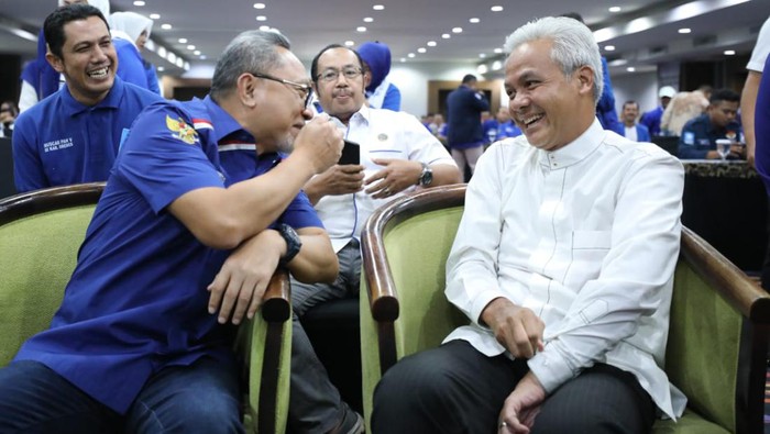 Zulkifli Hasan dan Ganjar Pranowo