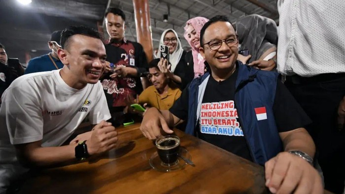 Anies Baswedan ngopi bareng warga di Aceh