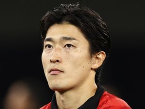 Pesepakbola Tampan Cho Gue-sung Kebanjiran Follower sampai Matikan HP!