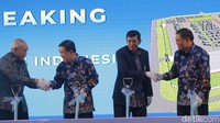 Pabrik AC milik Daikin dibangun di atas lahan seluas 204.000 meter persegi dengan kapasitas produksi penuh mencapai 1,5 juta unit per tahun. Untuk fase pertama, fasilitas produksi pabrik AC ini akan memakan lahan seluas 51.000 meter persegi.