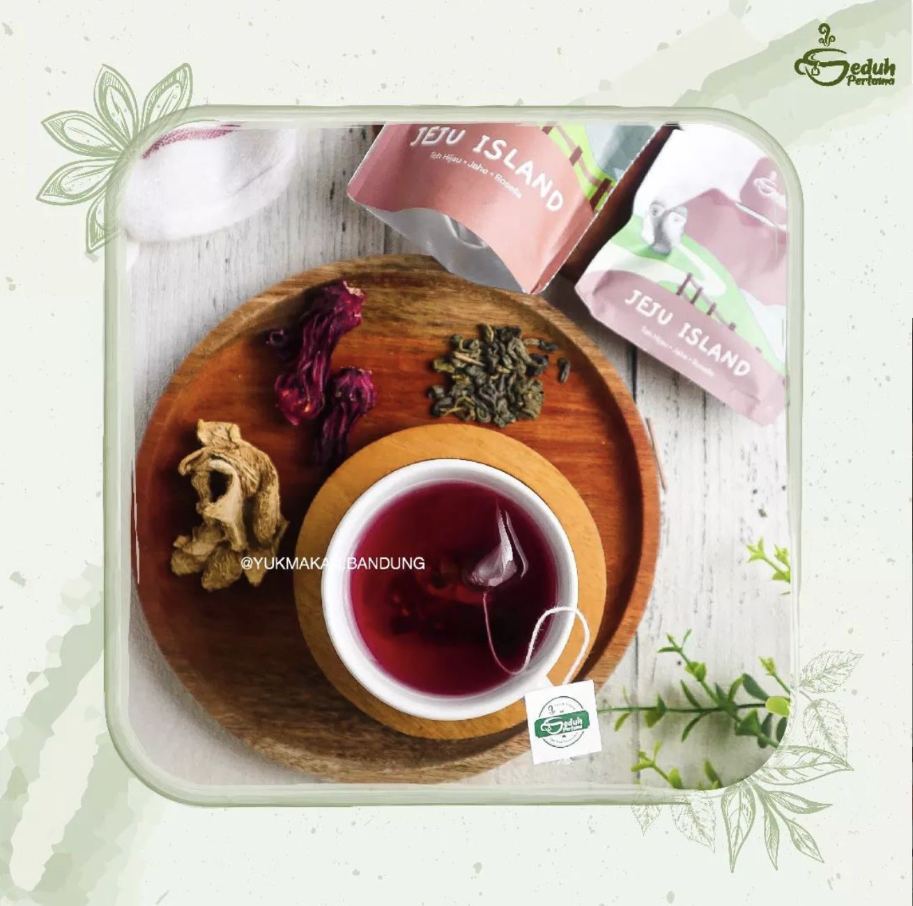 Estetik! Teh Artisan Dibuat dengan Kayu Manis dan Bunga Telang