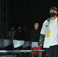 Di Instagram, Hwang Hee-chan cukup sering mengunggah gayanya di keseharian.Foto: Instagram @hwangheechan