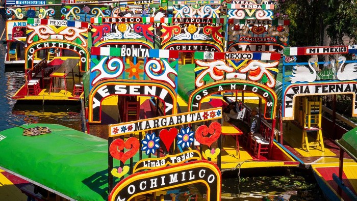 Ini Xochimilco, Wisata Kanal Air yang Penuh dengan Makanan Enak Meksiko