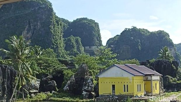 Keindahan alam di sepanjang rute Kereta Api Sulsel