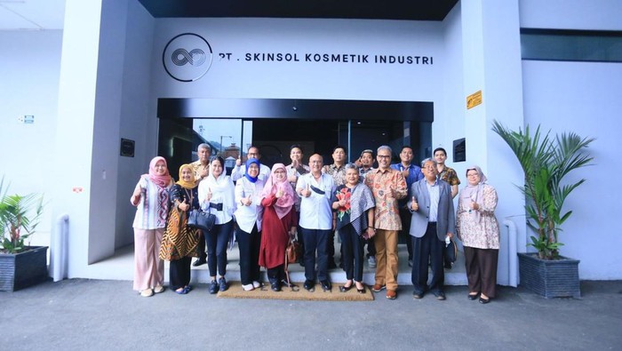 Komisi VII DPR Tinjau Industri Kosmetik Tanah Air