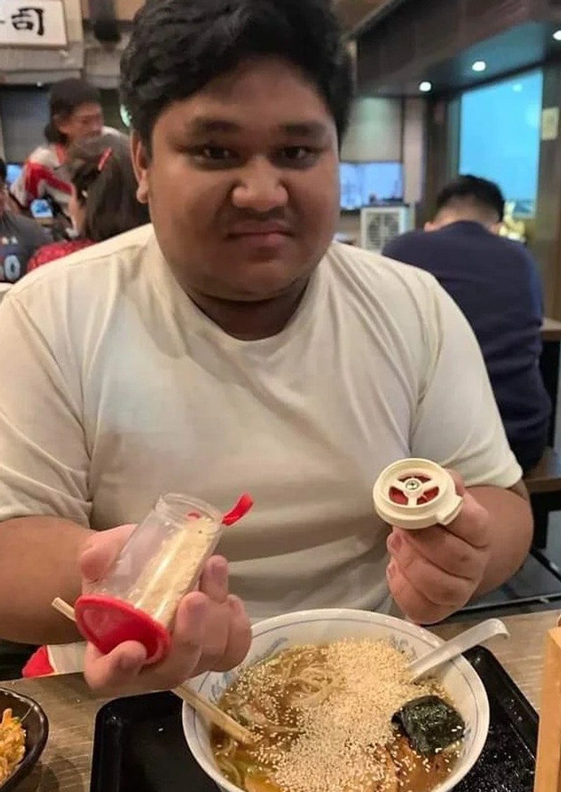 Duh! 10 Momen Apes Makanan Tumpah Ini Bikin Elus Dada