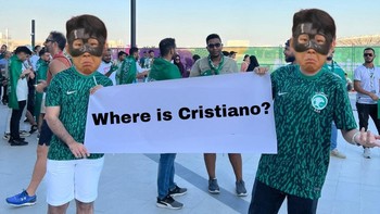Meme Son Heung Min meledek Ronaldo. Portugal juga jadi trending topic dengan 458 ribu tweet. Foto: (Twitter)