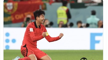 Ekspresi Heung Min Son mewakili kegembiraan rakyat Korea. Foto: Twitter
