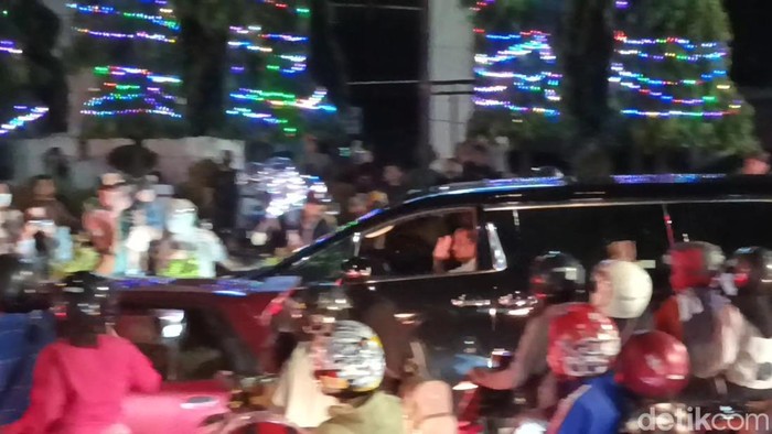 Momen Mobil Jokowi 20 Menit Tembus Macet di Kawasan Balai Kota Solo
