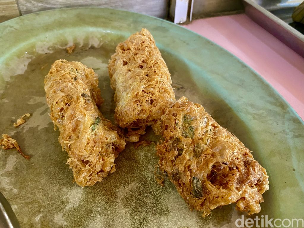 RM Hj. Nunung, rumah makan khas Sunda legendaris