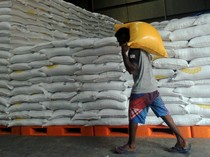 Bulog Klaim Stok Beras di Flores Timur Aman