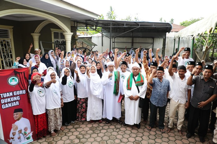 Tuan Guru Dukung Ganjar