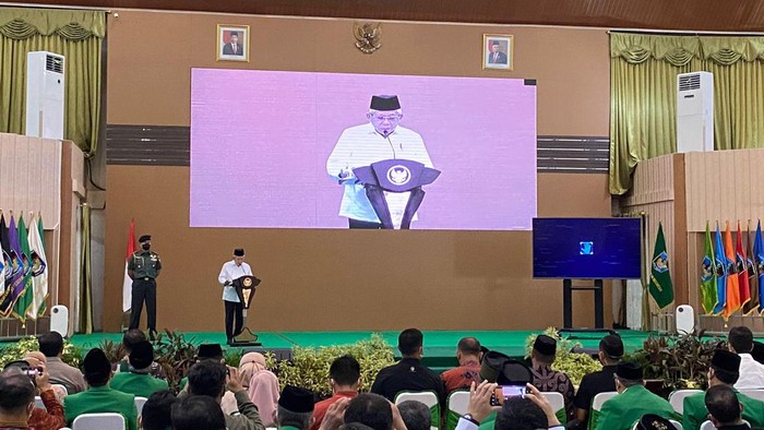 Wakil Presiden RI, Ma’ruf Amin menghadiri silaturahmi dengan civitas akademika Universitas Muslim Indonesia (UMI) di Makassar.