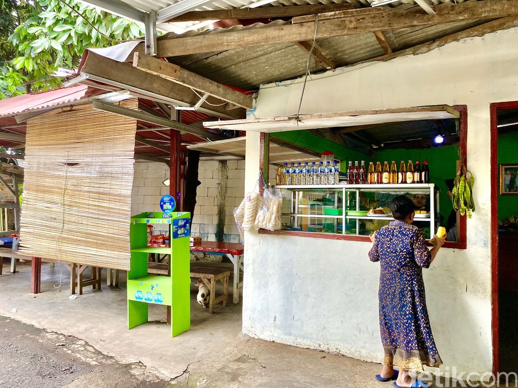 Warung Pecak & Sop H. Agus, ada pecak ikan nila dan sop iga enak di warung 'hidden gem'