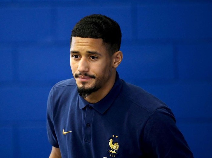 France's defender William Saliba arrives for a press conference at the Jassim-bin-Hamad Stadium in Doha on December 2, 2022, during the Qatar 2022 World Cup football tournament. (Photo by FRANCK FIFE / AFP) (Photo by FRANCK FIFE/AFP via Getty Images)