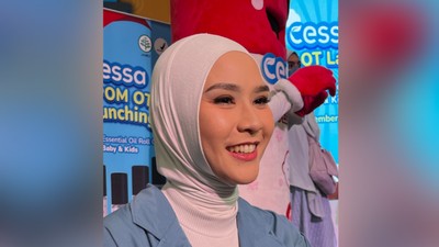 Zaskia Adya Mecca Tetap Body Goals Usai Lahirkan 5 Anak, Ternyata Begini Dietnya