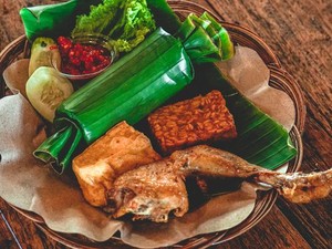 Asal-usul Nasi Timbel Khas Sunda dan Cara Membuatnya