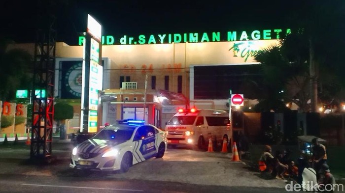 Bus masuk jurang magetan