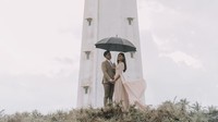 Katanya, foto yang dipotret di dekat menara di Yogyakarta itu penuh perjuangan. (Foto: dok. Instagram @erinagudono) 