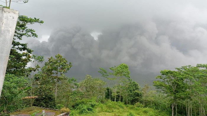 Analisis BMKG Jepang Sebut Potensi Tsunami di Okinawa Usai Semeru Erupsi