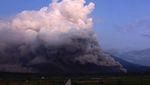 Penampakan Awan Panas yang Dimuntahkan Gunung Semeru